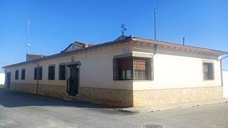 Casa a Caballero del verde gabán 14. Chalet alquilado, no se puede visitar