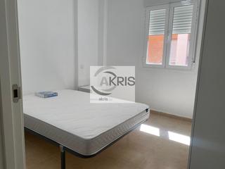 Location Rez-de-chaussée  León felipe. Piso en fuensalida calle león felipe