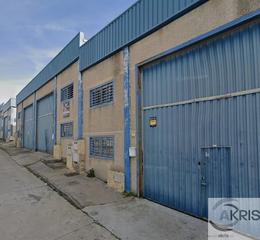 Bâtiment à usage industriel  Tejo. Nave industrial en serranillos del valle precio a consultar