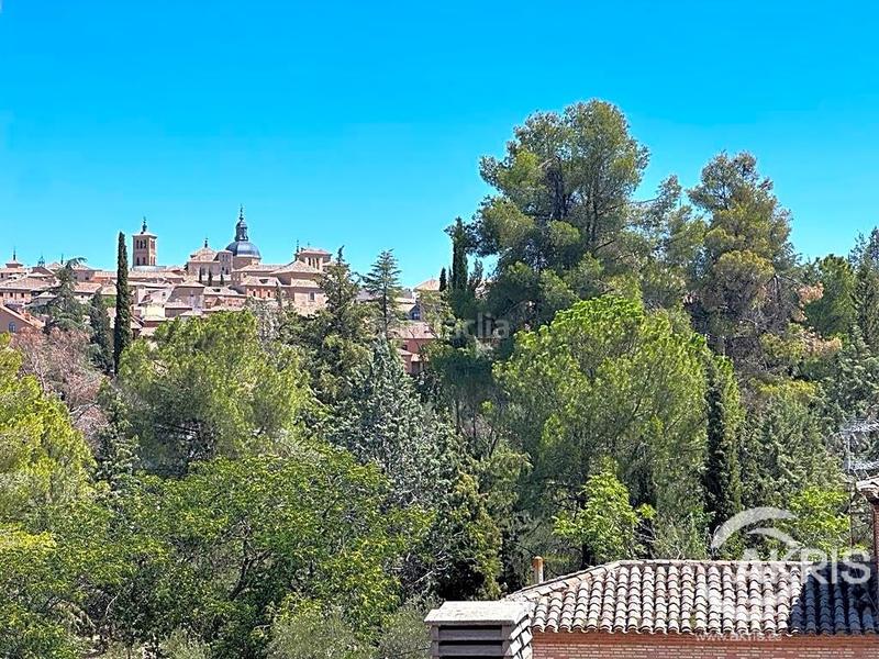 Foto 6531b14d-0cad-4973-adb9-db5297395e53. Duplex con riscaldamento in Los Cigarrales-La Bastida Toledo