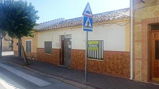Casa  Pablo vi. Unifamiliar adosada