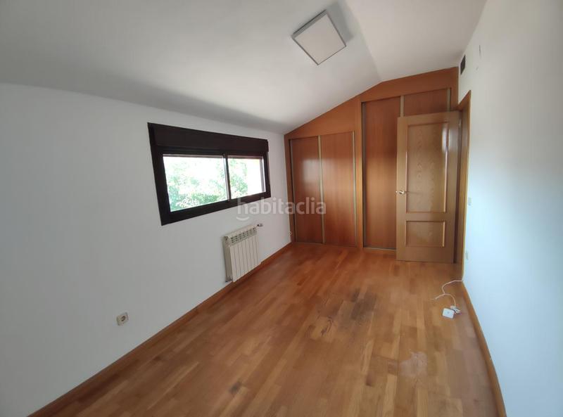 Foto 0531bfb2-fb2e-442c-a462-3d6e4d57820e. Alquiler casa amplio chalet independiente con piscina en Toledo
