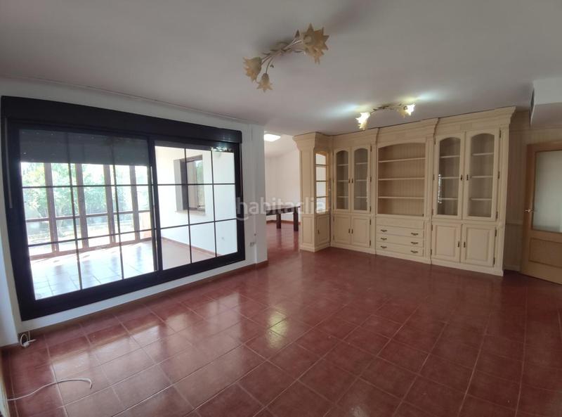 Foto 8482ceff-61f6-4256-bb14-3073352f0cd1. Alquiler casa amplio chalet independiente con piscina en Toledo