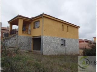 Haus  Albacete. Chalet adosado en venta en el casar de escalona toledo