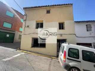 Haus  Chacón. Casa para reforma integral o derribo en santa cruz de la zarza