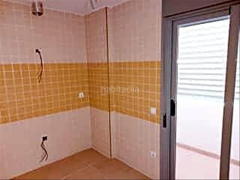 Foto 8bac6963-b89f-43f7-8a2f-8be957fb79be. Edificio  terminado al 95 en Turleque