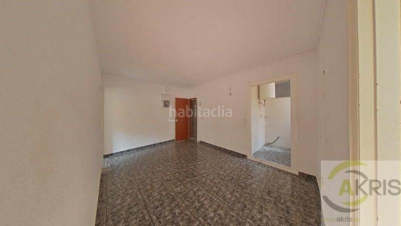 Foto f0b8b07c-30ae-498c-95e7-2f844fe282ef. Appartement dans Lloreda Badalona