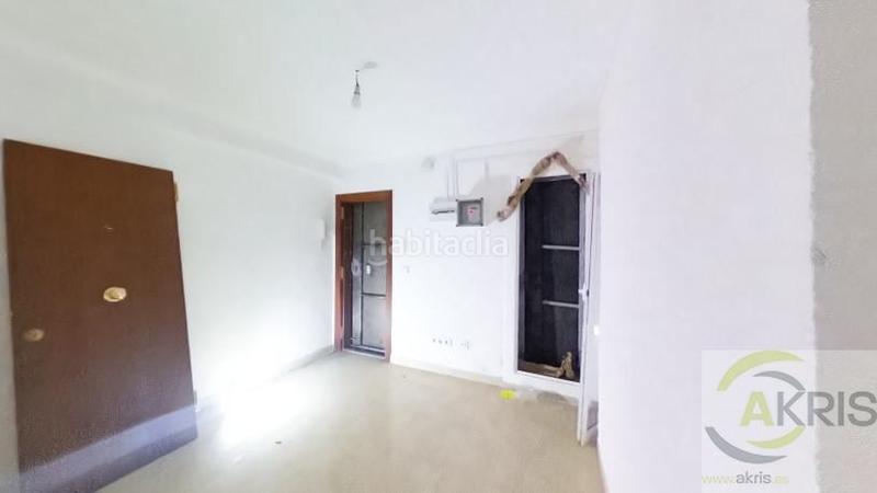 Foto 6bd6ce3f-b42a-432a-bde4-b1d4203cc3e7. Piso  ocupado en venta en lhospitalet de llobregat barcelona en Hospitalet de Llobregat (L´)