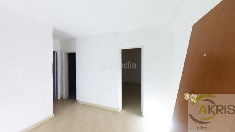Foto d34be94d-eebc-44b2-b205-a7db473620b8. Piso  ocupado en venta en lhospitalet de llobregat barcelona en Hospitalet de Llobregat (L´)