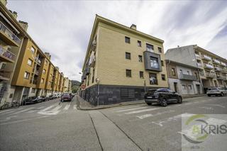Planta baixa  Carrer notari miquel març. Bajo en venta en olot