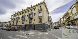 Planta baixa  Carrer notari miquel març. Bajo en venta en olot