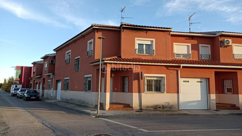 Foto c726bc25-5a10-45e3-ab91-bf167920f6f0. Casa con parcheggio piscina in Miguel Esteban