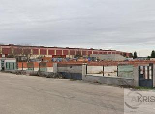 Terreno residencial en Villaluenga de la Sagra. Terreno de 9.424 m2 en cabañas de la sagra