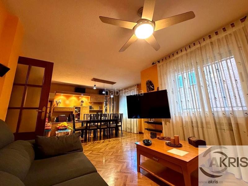 Foto 1ea0c16f-ef52-497a-9806-086249ac0fb8. Maison jumelée avec chauffage piscine dans Ajalvir