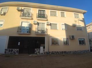 Pis  Telefónica. Piso muy luminoso de 3 dormitorios en lominchar