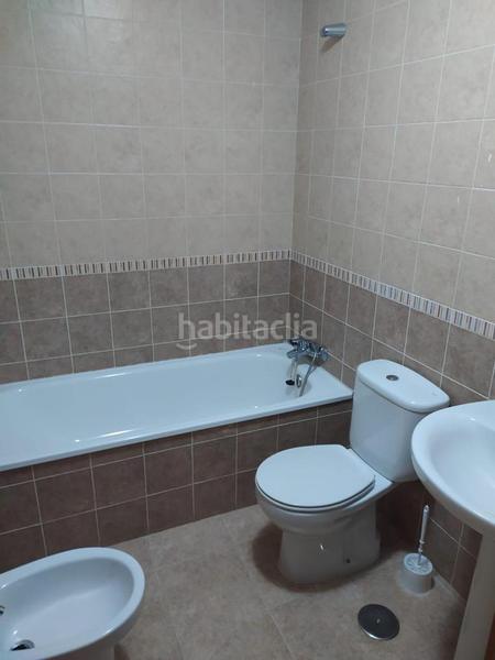 Foto f4bd8e9d-0998-4a4d-b637-dcdb2c325392. Casa adosada rentabilidad asegurada en Azucaica en Toledo