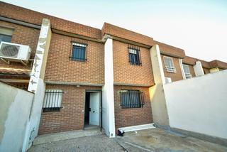 Casa adossada a Añover de Tajo. Chalet adosado en añover de tajo