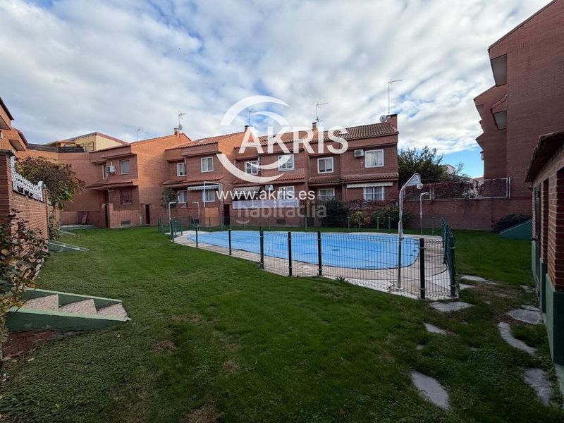 Foto 093a6bb5-84d9-471c-8e95-7fa325263bdb. Chalet mit parking pool in Ajalvir