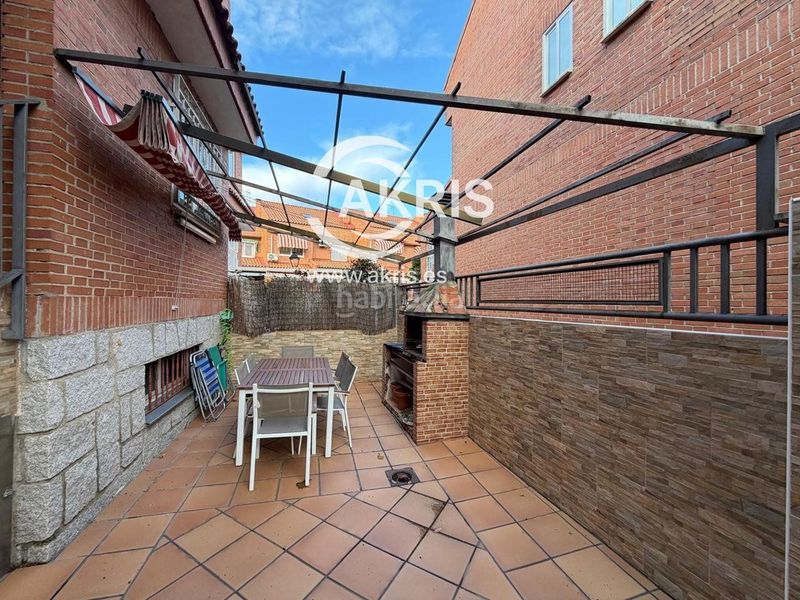 Foto 4befff9d-69ca-4c72-9057-c71cb2d7e383. Chalet mit parking pool in Ajalvir
