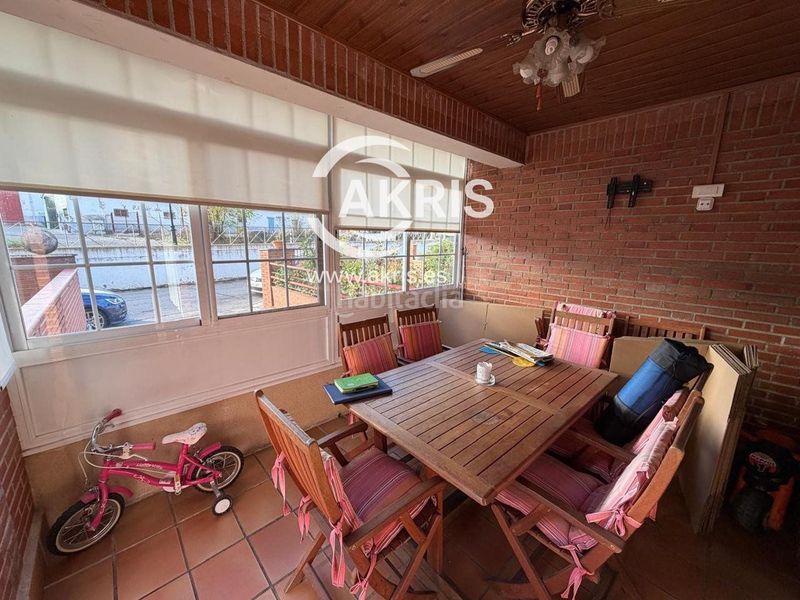 Foto 6c0648c0-687d-4b56-a10b-279d7f9095f5. Chalet mit parking pool in Ajalvir