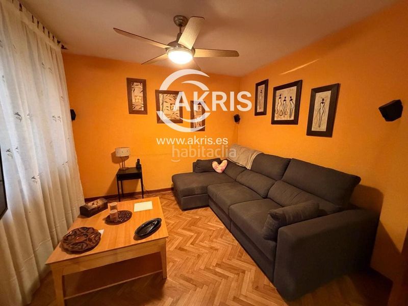 Foto d2e975df-42e3-4523-85ee-e978ba22fcb6. Chalet mit parking pool in Ajalvir