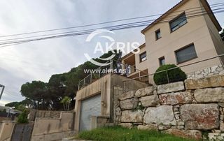 Chalet  Florada. Casa ocupada en venta en lloret de mar