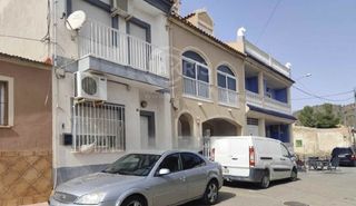 Chalet  Calle santa lucia. En mazarron