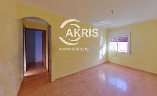 Pis  Carrer del llorer. Piso en venta en la florida