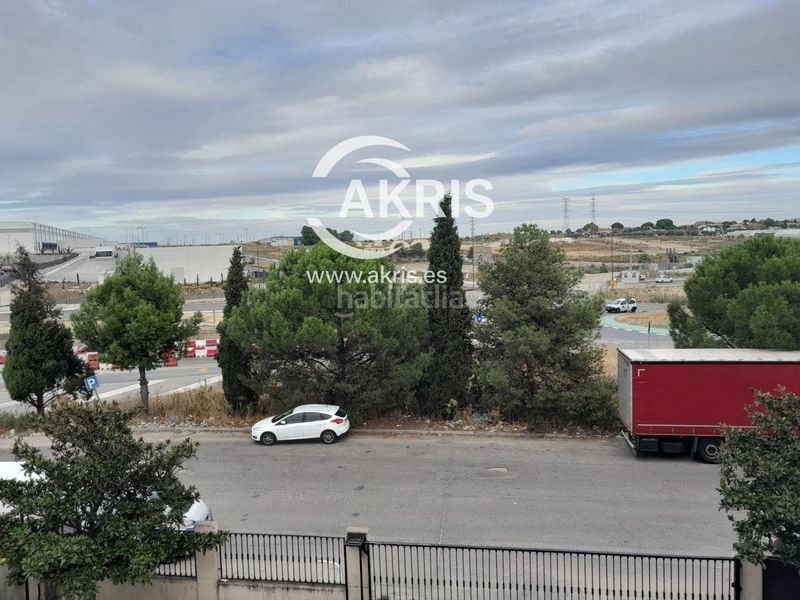 Foto 58a1a3e7-b525-41a5-869b-f9a96c210278. Miete büro in Estación-Cruz Roja Illescas