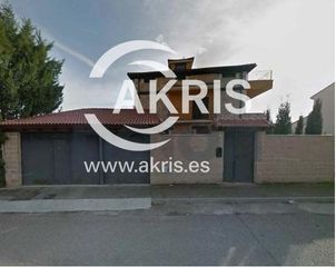 Chalet  Calle aceña. En fresnillo de las dueñas