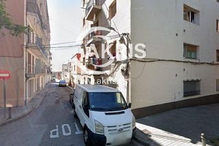 Pis  Ramon reig. Piso ocupado en venta en figueres girona