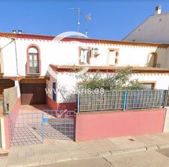 Chalet  Calle orden de calatrava. Casa de 3 dormitorios en consuegra toledo  oportunidad de invers