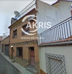 Xalet  Calle sastre. En navahermosa