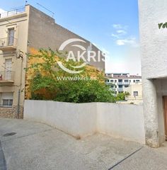 Terreny residencial  Carrer muralla. Solar urbano edificable en el centro de llançà