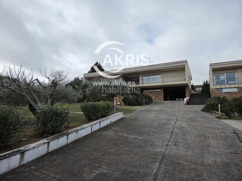 Foto 2bf1211a-16d5-4dd0-a217-014baed657e6. Xalet a Los Cigarrales-La Bastida Toledo