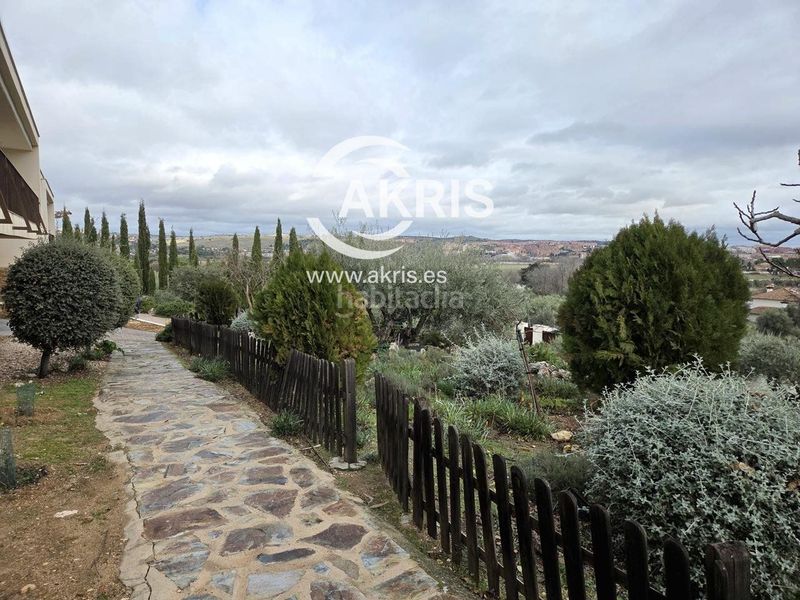 Foto 690bd75c-e05b-47a0-8dc6-feb481a745d3. Xalet a Los Cigarrales-La Bastida Toledo