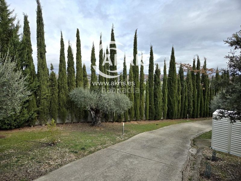 Foto a0bef13e-b39a-406b-948f-2564609abf1d. Xalet a Los Cigarrales-La Bastida Toledo