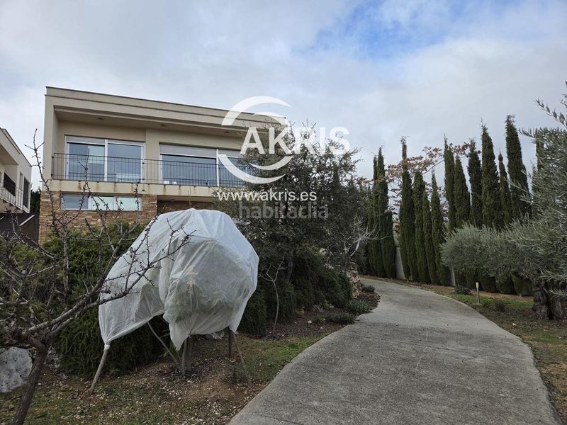 Foto d8cc7c8e-dcf4-43c3-9e14-6131eb30ea87. Xalet a Los Cigarrales-La Bastida Toledo