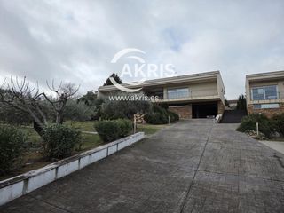 Chalet  Calle monasterio santa maría la real. Espacio, privacidad y naturaleza exclusiva propiedad en toledo