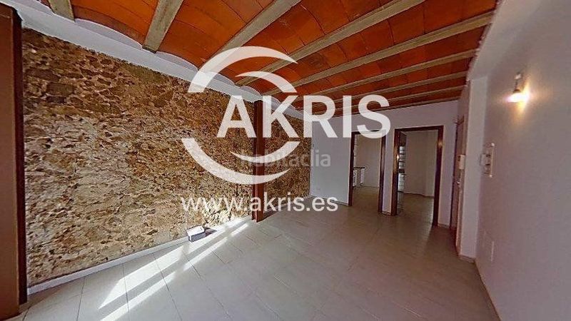 Foto f2461069-0380-4d1b-90e5-e3a22f003479. Pis a Vilassar de Dalt