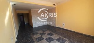 Appartamento  Calle altozano. Piso para reformar en la villa de don fadrique