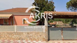 Xalet  Llac del cigne. Casa ocupada en venta en caldes de malavella
