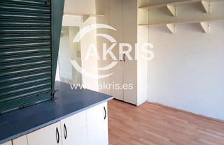 Business premise  Atenes. Local en venta en mataró, barcelona