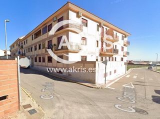 Etagenwohnung  Toriles. Piso ocupado en lominchar