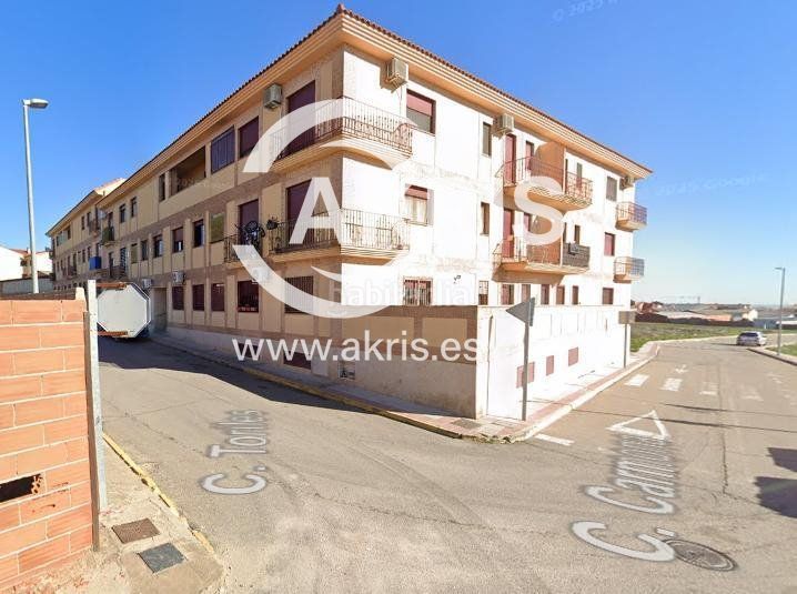 Foto ed4782e6-d60b-413e-ba07-4e9eaea17c32. Pis amb aparcament a Lominchar