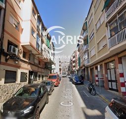 Pis  Carrer de camprodon. Piso en venta en santa coloma de gramenet