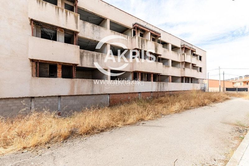 Foto 9e2e9a74-8b80-4250-be14-67b83013e7ad. Edificio in Portillo de Toledo