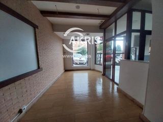 Local Comercial  Plaza de holanda. En toledo