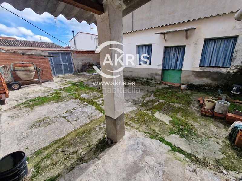 Foto a3a5e590-8f5b-461a-9f0c-3740398de289. Chalet en mocejon en Mocejón