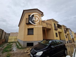 Chalet  Calle romero. En yebenes, los